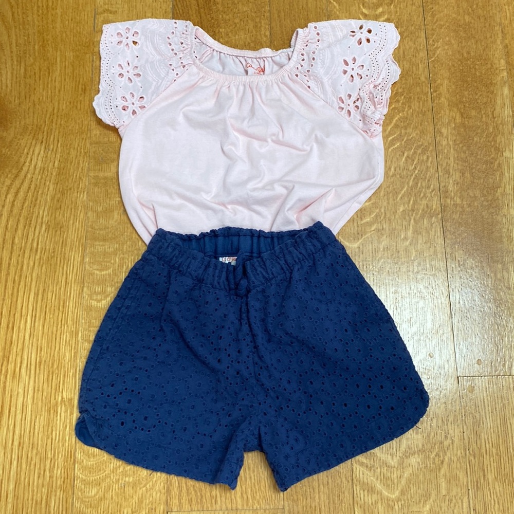Eyelet shirt and shorts set- light pink shirt and navy shorts size 6T
